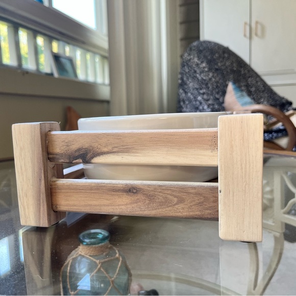 🐾 Rustic 🐾 Dog Bowl Set With Elevated Stand - Picture 5 of 6